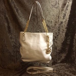 Michael Kors Baby Blue Jet Set Pebble Leather Crossbody Bag‼️FINAL PRICE DROP ‼️